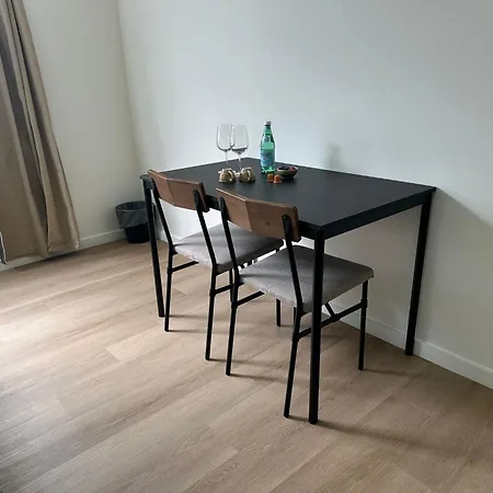 3 Private Rooms, Cozy 15 Min Downtown Gent