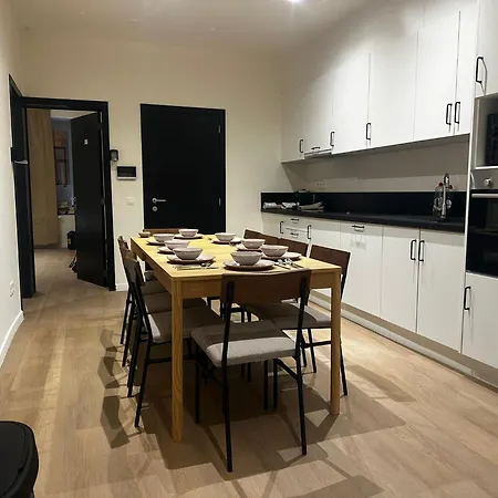Appartement 3 Private Rooms, Cozy 15 Min Downtown