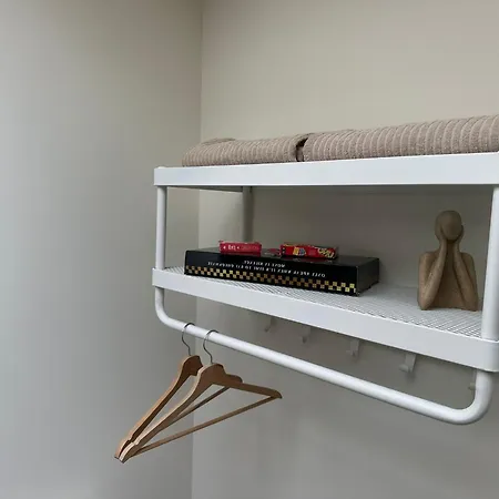 Apartmán 3 Private Rooms, Cozy 15 Min Downtown